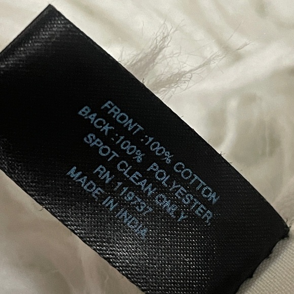 Table Runner - Picture 6 of 6